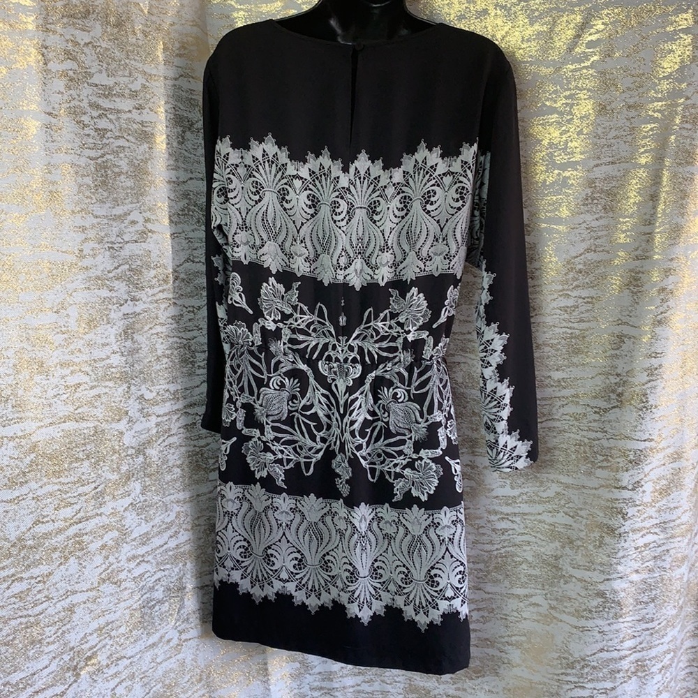 BCBG Maxazria Black/White long sleeve floral print mini dress size S - Picture 4 of 9